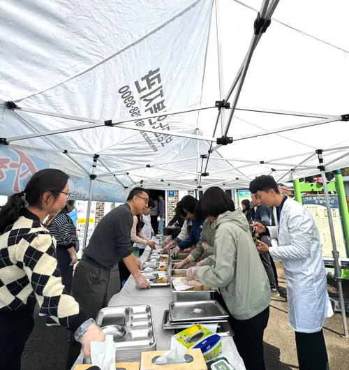 보성군, 2026년 어르신 위한 ‘사랑의 밥차’ 출발
