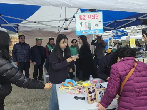 고흥군, ‘우리동네 청춘사진관’으로 어르신들의 활기찬 모음 담아