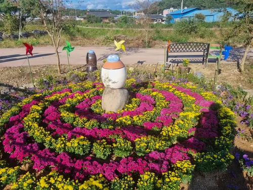 곤흥군, 생활폐기물 투기지역에 '한평정원' 조성으로 마을 환경 개선