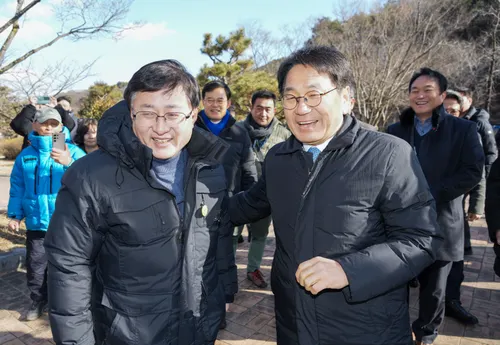 기후부 장관·광주시장, 우치동물원 방문…판다 입식 '푸바오' 유력