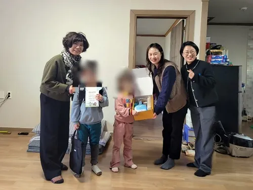 장흥군 드림스타트, 예비 초등학생에 '꿈을 담은 책가방' 전달