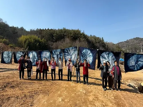 장흥복지관, 어르신들에게 '인견이불 염색' 맞춤형 체험 제공