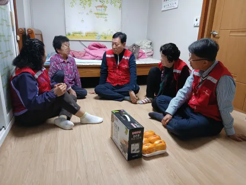 해제면, 홀몸어르신 결연 돌봄… ‘민·관 협력’으로 정서적 지원