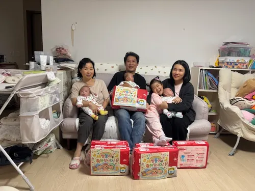 중환자실 이겨낸 세쌍둥이 퇴원…무안군, 1억 지원 총력