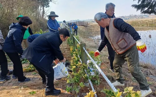 나주 반남면, 1100그루 나무 심어 ‘흥덕제’ 명소 도약
